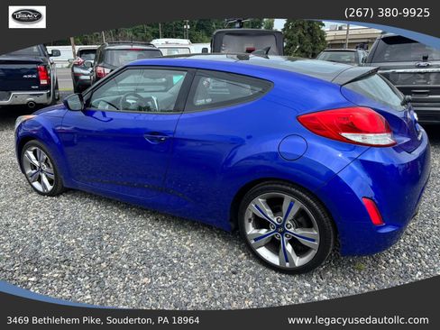 Used 2012 Hyundai Veloster w/ Style Pkg FWD image 5