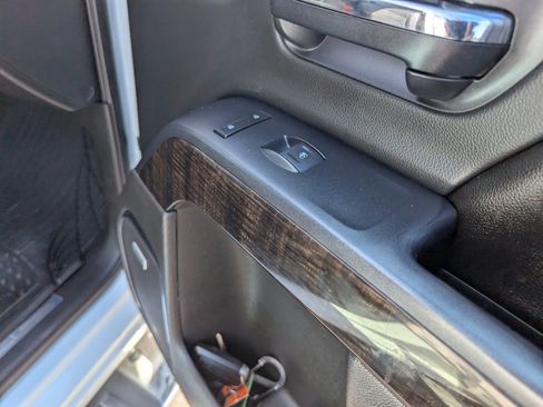 Used 2015 GMC Sierra 2500 Denali w/ Duramax Plus Package AWD/4WD image 36
