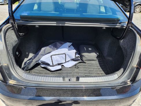 Used 2019 Volkswagen Jetta GLI image 25