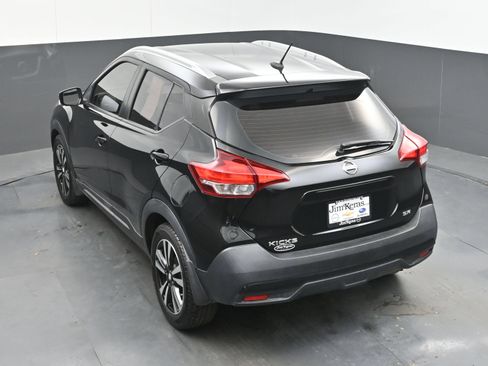 Used 2018 Nissan Kicks SR FWD image 36