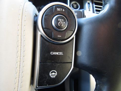 Used 2015 Land Rover Range Rover Supercharged image 34