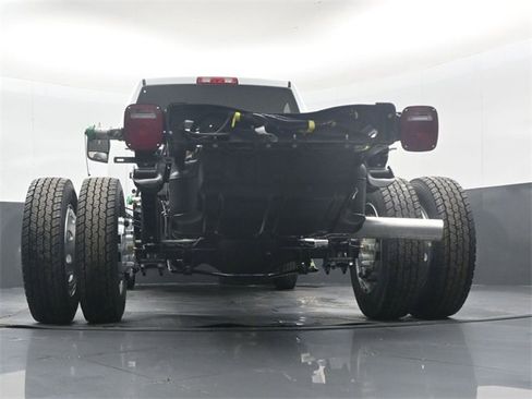 New 2026 RAM 5500 Tradesman w/ Chrome Appearance Group image 41