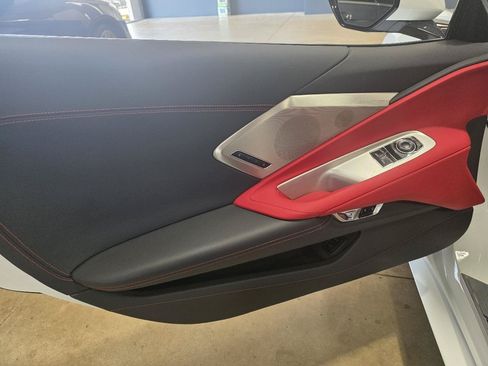 Used 2023 Chevrolet Corvette Stingray Preferred Cpe w/ Z51 Performance Package RWD image 18