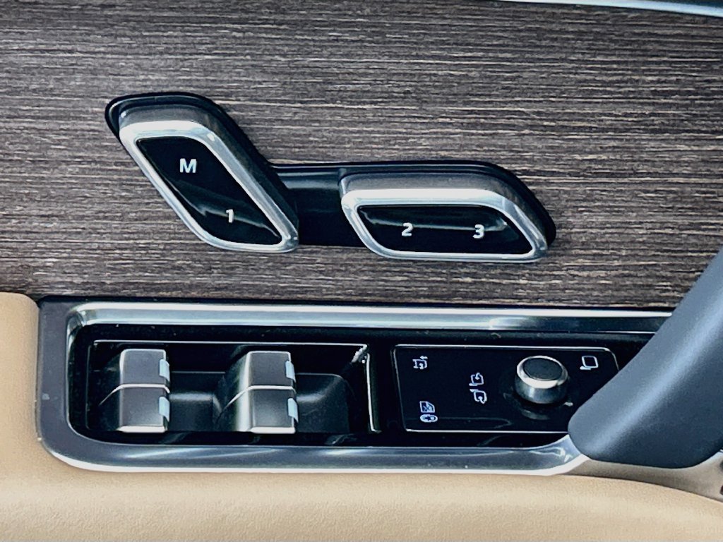 New 2026 Land Rover Range Rover SE AWD/4WD image 22