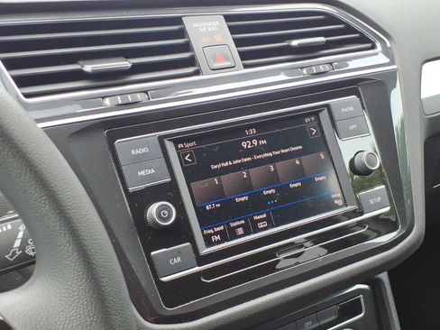 Used 2019 Volkswagen Tiguan S w/ Driver Assistance Package AWD/4WD image 17