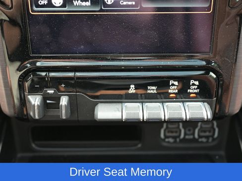 Used 2020 RAM 1500 Limited AWD/4WD image 39