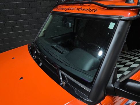 Used 2004 Land Rover Discovery S image 43