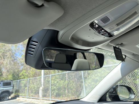 Certified 2025 Volvo XC40 B5 Ultra w/ Protection Package Premier image 27