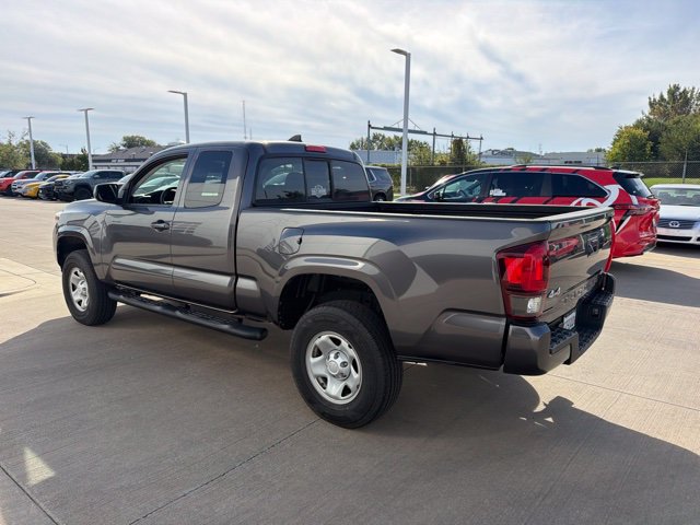 Used 2019 Toyota Tacoma SR w/ SR Convenience Package AWD/4WD image 2