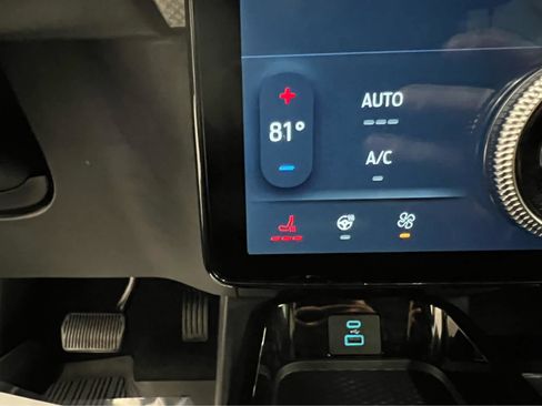 Used 2021 Ford Mustang Mach-E Select w/ Comfort/Technology Package image 4