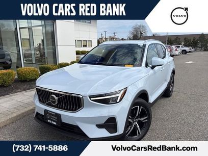 Used 2025 Volvo XC40 B5 Core