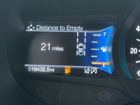 Used 2024 Ford Edge SEL image 31