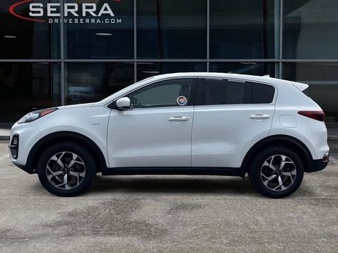 Used 2021 Kia Sportage LX AWD/4WD image 2