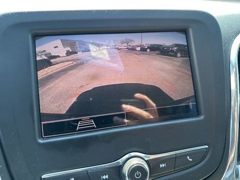 Used 2023 Chevrolet Equinox LS w/ LS Convenience Package image 14