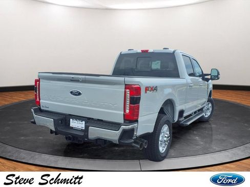 New 2026 Ford F250 XLT w/ XLT Premium Package AWD/4WD image 23