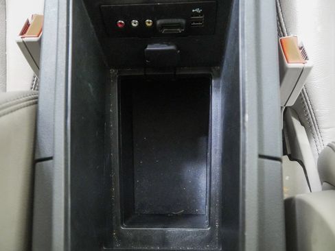 Used 2013 Ford Edge SEL image 37