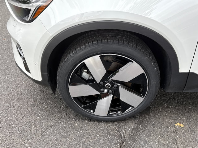 Certified 2023 Volvo C40 P8 Recharge Ultimate AWD/4WD image 8