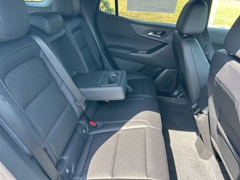 New 2026 Chevrolet Equinox LT w/ Convenience Package II image 34