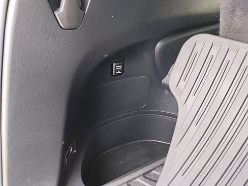 Used 2016 Honda Pilot Elite image 41