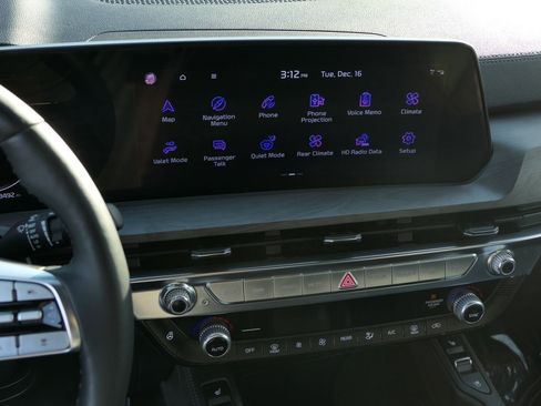 Used 2024 Kia Telluride SX Prestige X-Line image 18