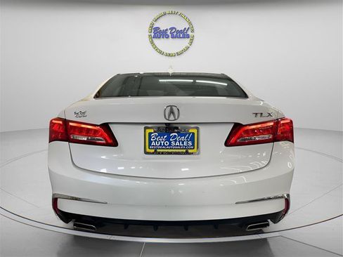 Used 2018 Acura TLX V6 w/ Technology Package FWD image 4