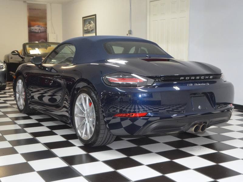 Used 2019 Porsche 718 Boxster S w/ Sport Chrono Package RWD image 8