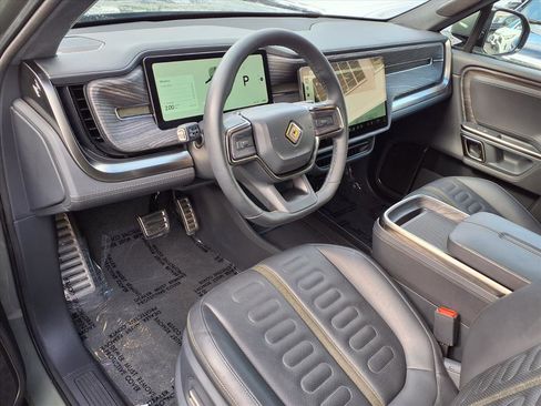 Used 2022 Rivian R1S Launch Edition image 4