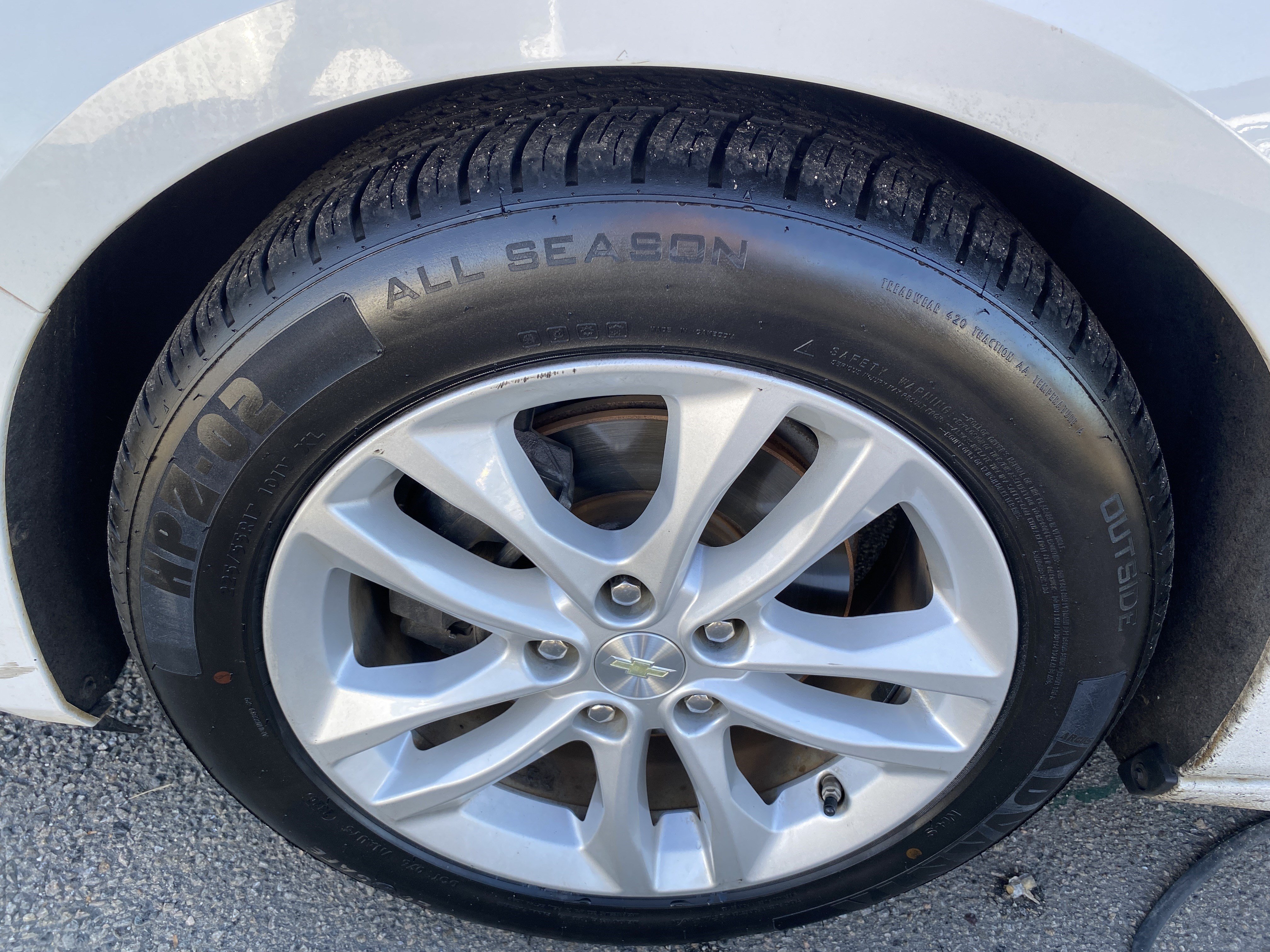 Used 2017 Chevrolet Malibu LT FWD image 12