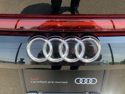 Used 2023 Audi Q8 Premium w/ Convenience Package AWD/4WD image 20