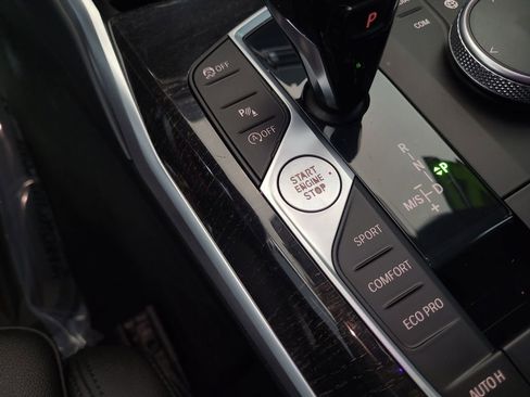 Used 2021 BMW 330i xDrive 330i xDrive w/ Convenience Package image 15