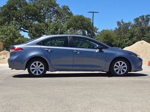 Certified 2025 Toyota Corolla LE FWD image 6