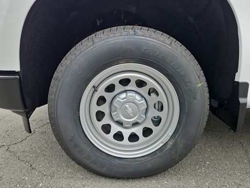 New 2026 Chevrolet Silverado 1500 W/T image 9