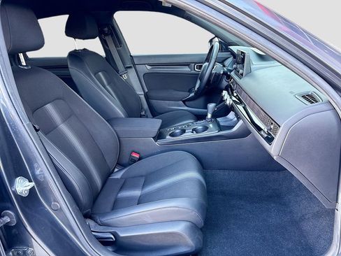 Used 2025 Honda Civic Sport image 19