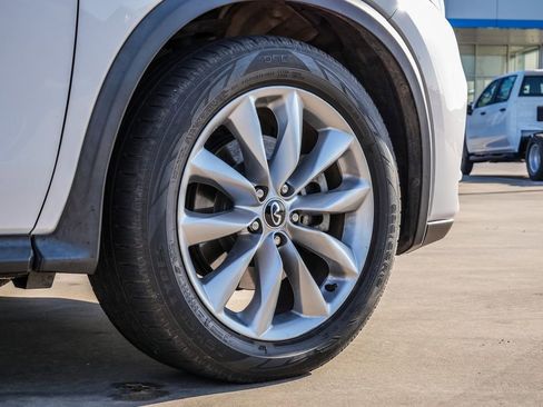 Used 2019 INFINITI QX50 Luxe w/ Navigation Package image 9