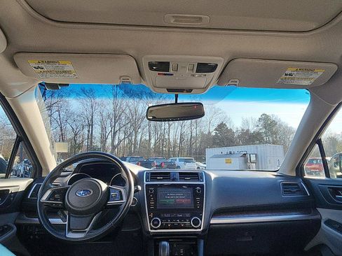 Used 2018 Subaru Outback 2.5i Limited image 25