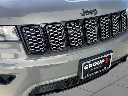 Used 2019 Jeep Grand Cherokee Altitude AWD/4WD image 31