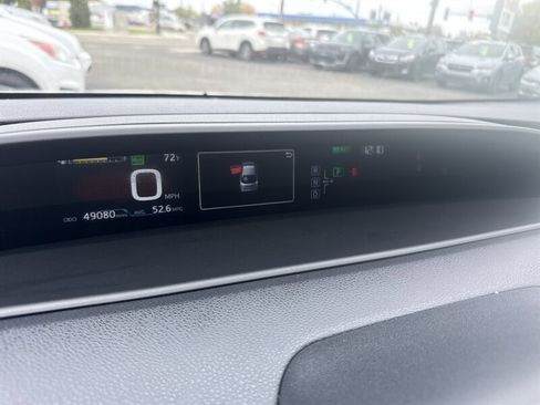 Used 2016 Toyota Prius Three Touring image 35