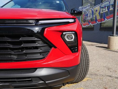 New 2026 Chevrolet TrailBlazer LT w/ Convenience Package AWD/4WD image 3