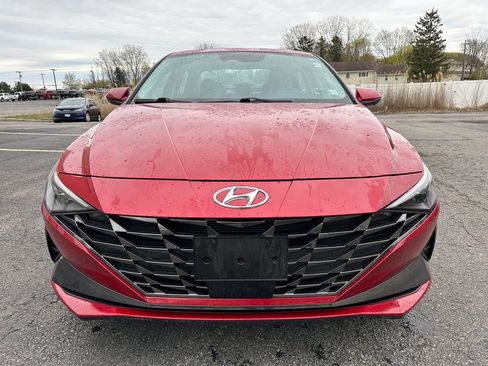 Used 2023 Hyundai Elantra Limited w/ Cargo Package FWD image 12