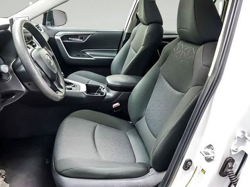 Certified 2025 Toyota RAV4 XLE AWD/4WD image 8