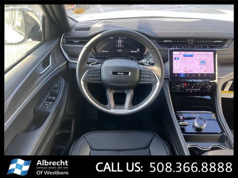 New 2025 Jeep Grand Cherokee Limited w/ Luxury Tech Group II AWD/4WD image 20