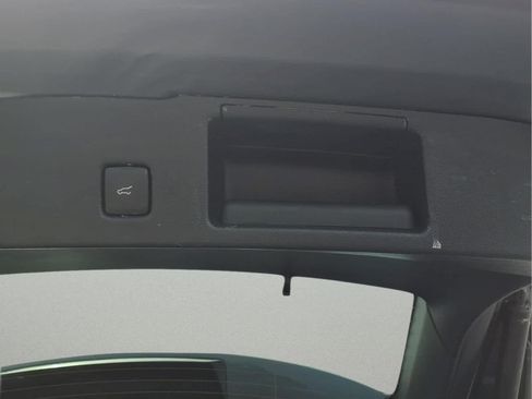 Used 2025 Ford Escape Platinum AWD/4WD image 7