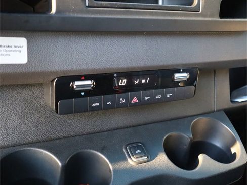 Used 2021 Mercedes-Benz Sprinter 3500 image 39