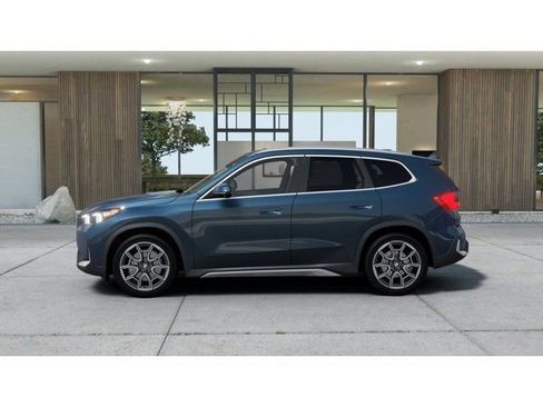 New 2026 BMW X1 xDrive28i w/ Technology Package AWD/4WD image 4