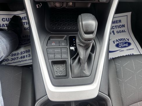 Used 2025 Toyota RAV4 XLE w/ Weather Package AWD/4WD image 17