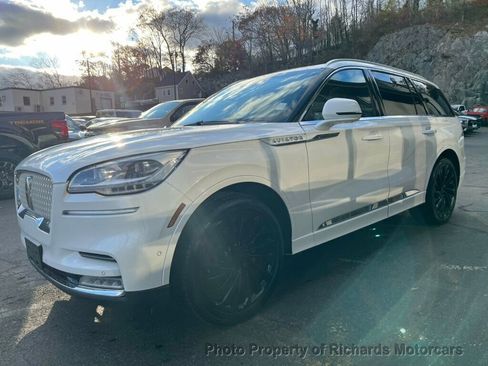 Used 2021 Lincoln Aviator Reserve image 7