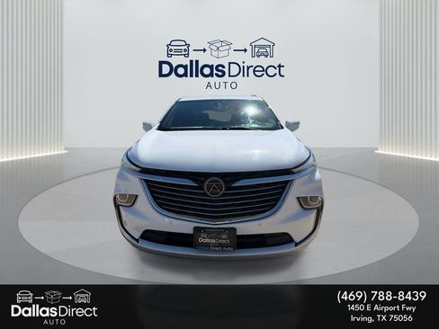 Used 2023 Buick Enclave Essence image 3