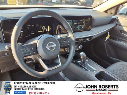 Certified 2025 Nissan Kicks SV image 5