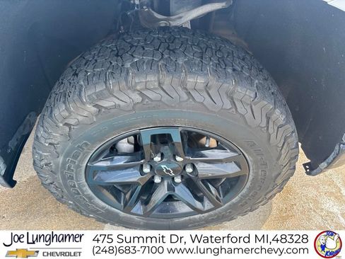 Used 2022 Chevrolet Silverado 1500 LT Trail Boss w/ LT Trail Boss Premium Package AWD/4WD image 10