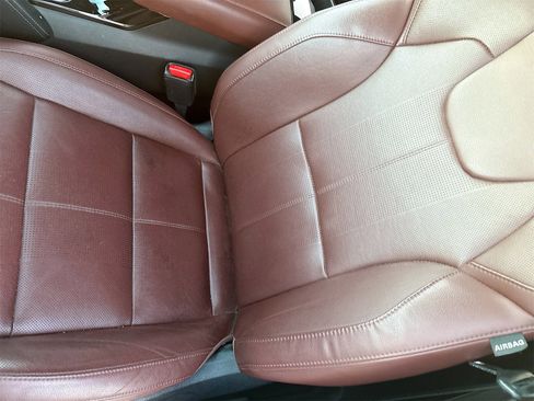 Used 2024 Kia Telluride EX image 19